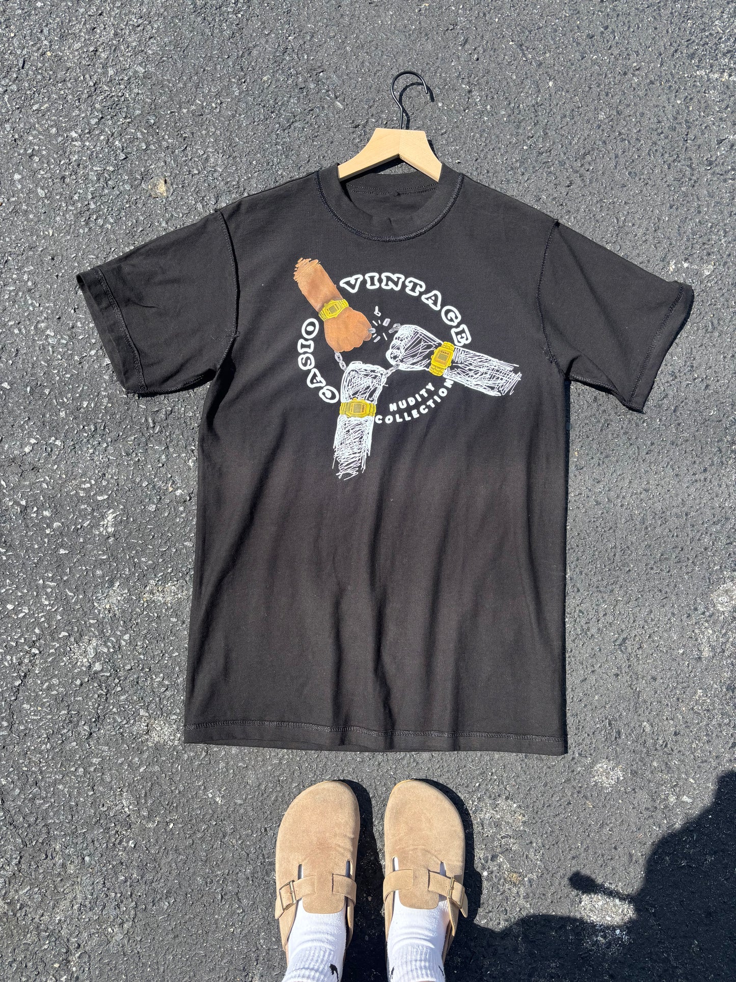 Nudity reversible tee