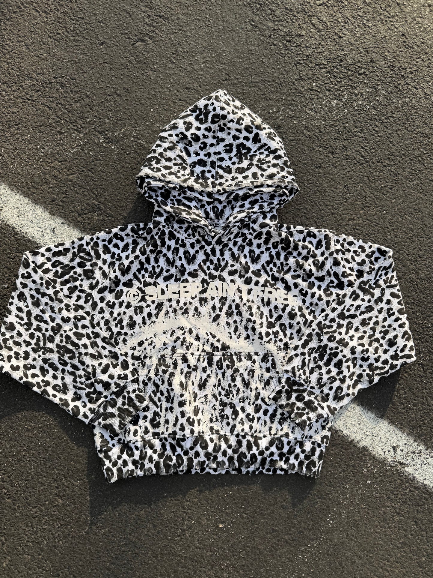 White Leopard StarFace Pullover